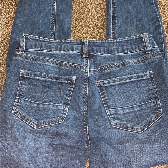 Refuge skinny jeans with holes - Picture 3 of 3